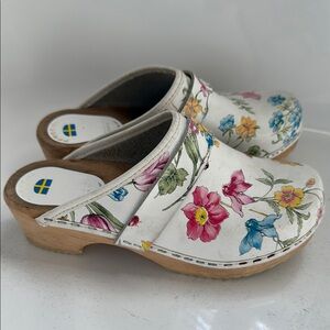 Original OLLSJO Leather Clogs Floral 33 US 1.5 Made in Sweden